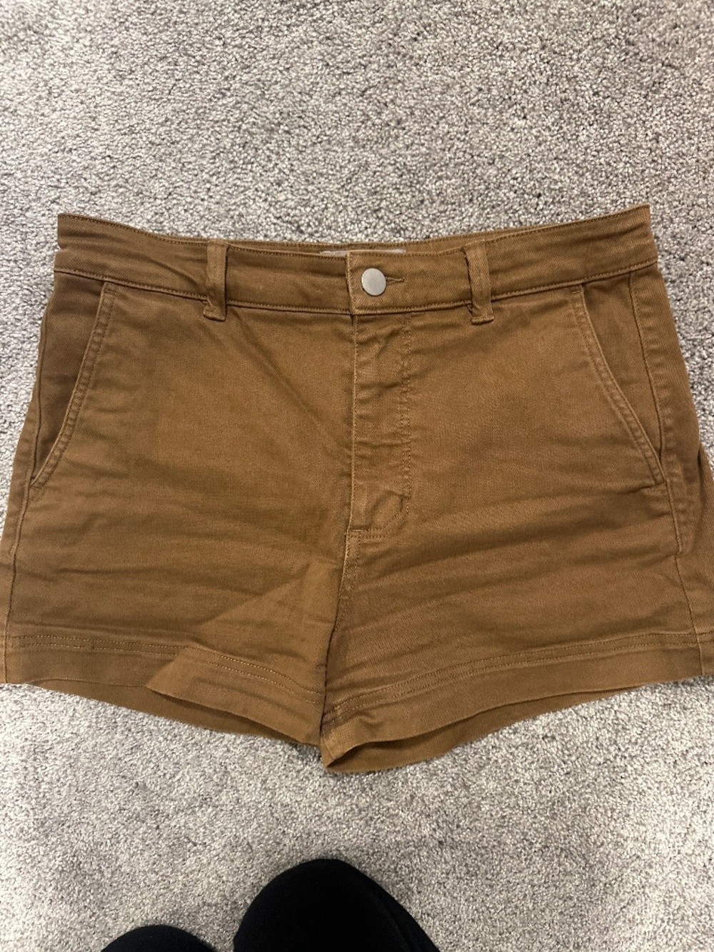 Everlane Chino shorts